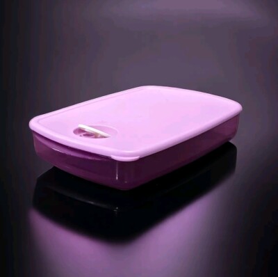 Tupperware Large Shallow Rock N Serve Microwave Container 6 Cup Lilac  New
