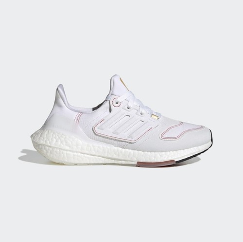 adidas Women UltraBoost 22 Cloud White / Wonder Red GX9147