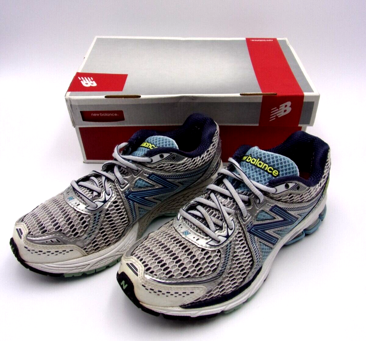 New Balance Shoes Womens 7.5 Sneakers 860 V2 Silver W860SB2