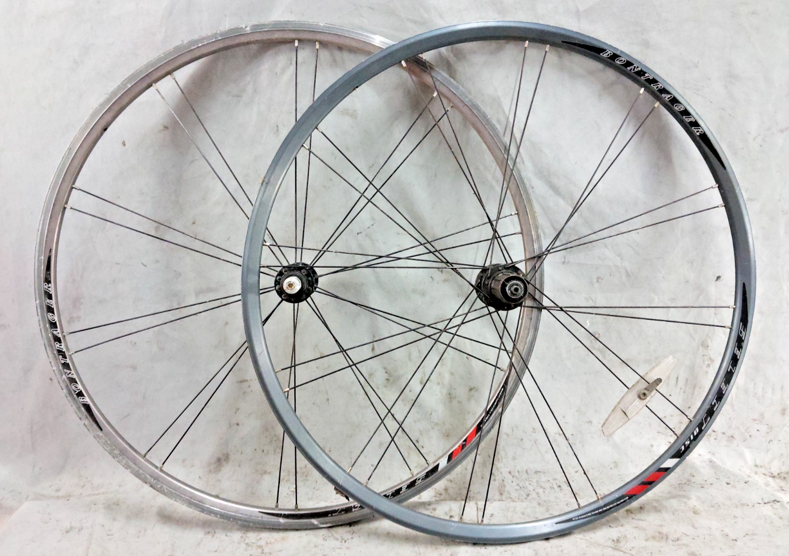BONTRAGER SELECT 700Cホイールセット10速 Bontrager Select 700c Racing Bike Wheel Set 130/100 7-10