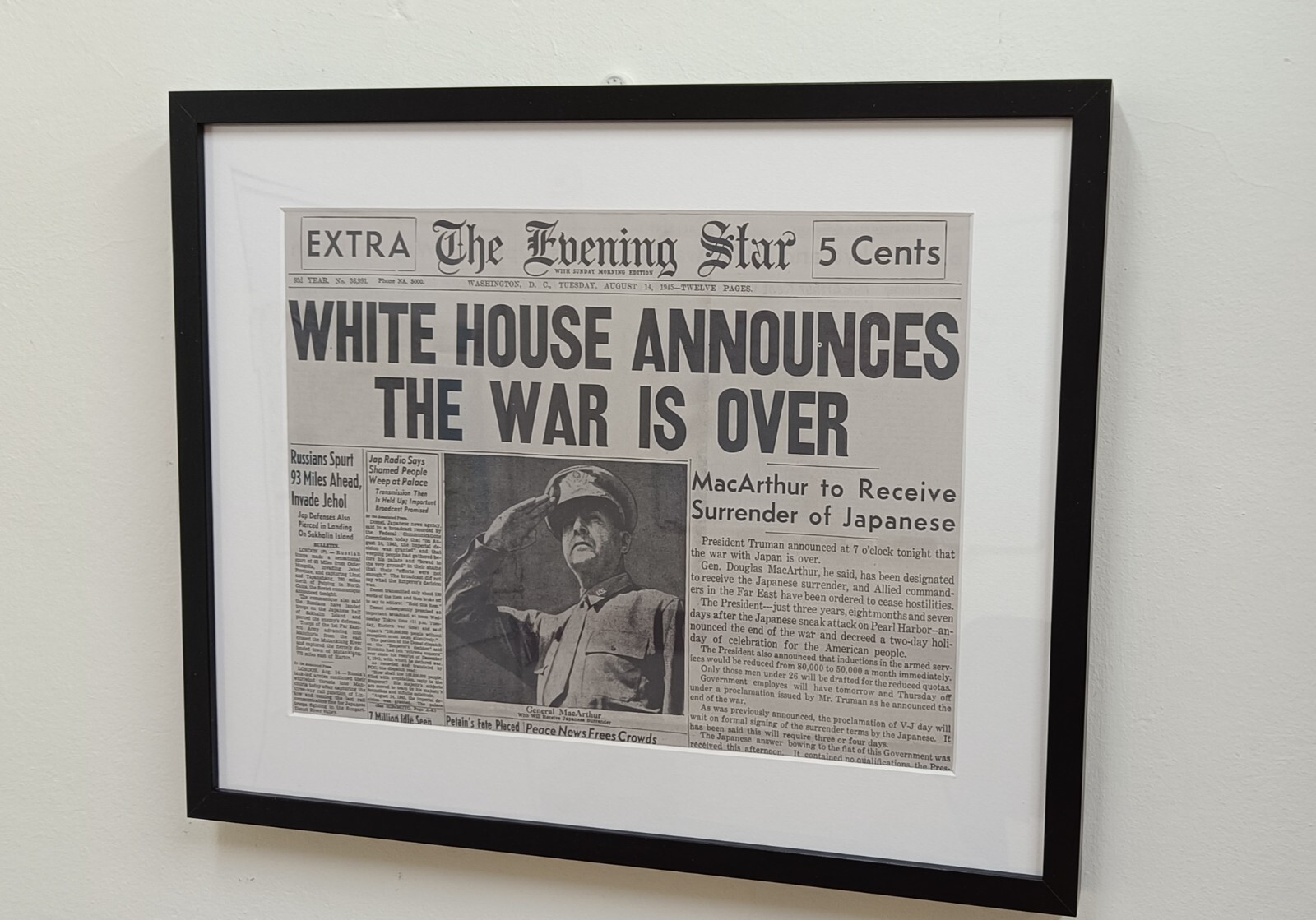洋書 WAR PAPERS Vintage WWII Newspaper 