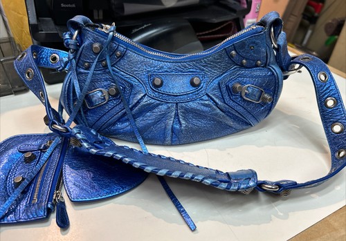 直営店☆BALENCIAGA☆ LE CAGOLE XS ショルダーバッグ/PALE BLUE Balenciaga Le Cagole XS Shoulder Bag | Blue | FARFETCH