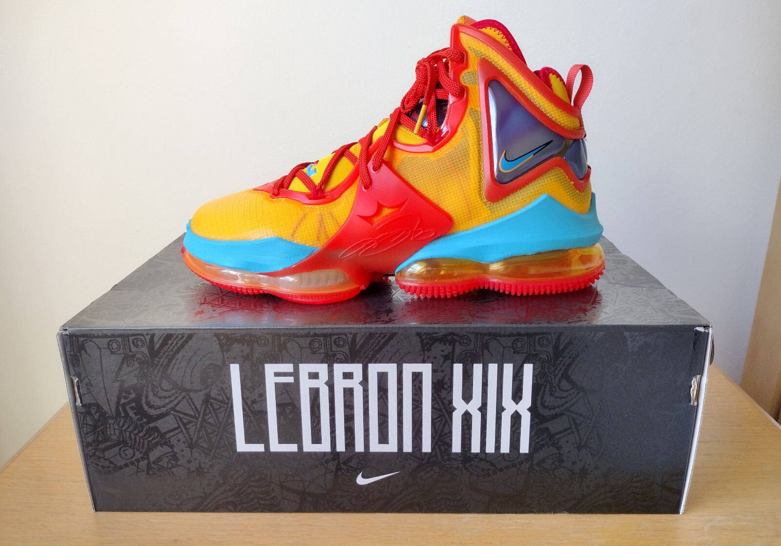 lebron james space jam shoes