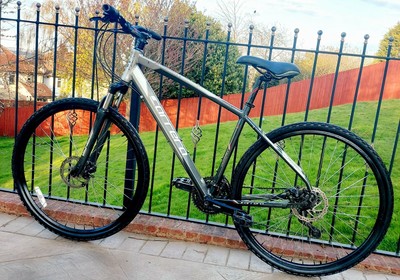 Hybrid Bike - Carrera Crossfire 2 - 28inch