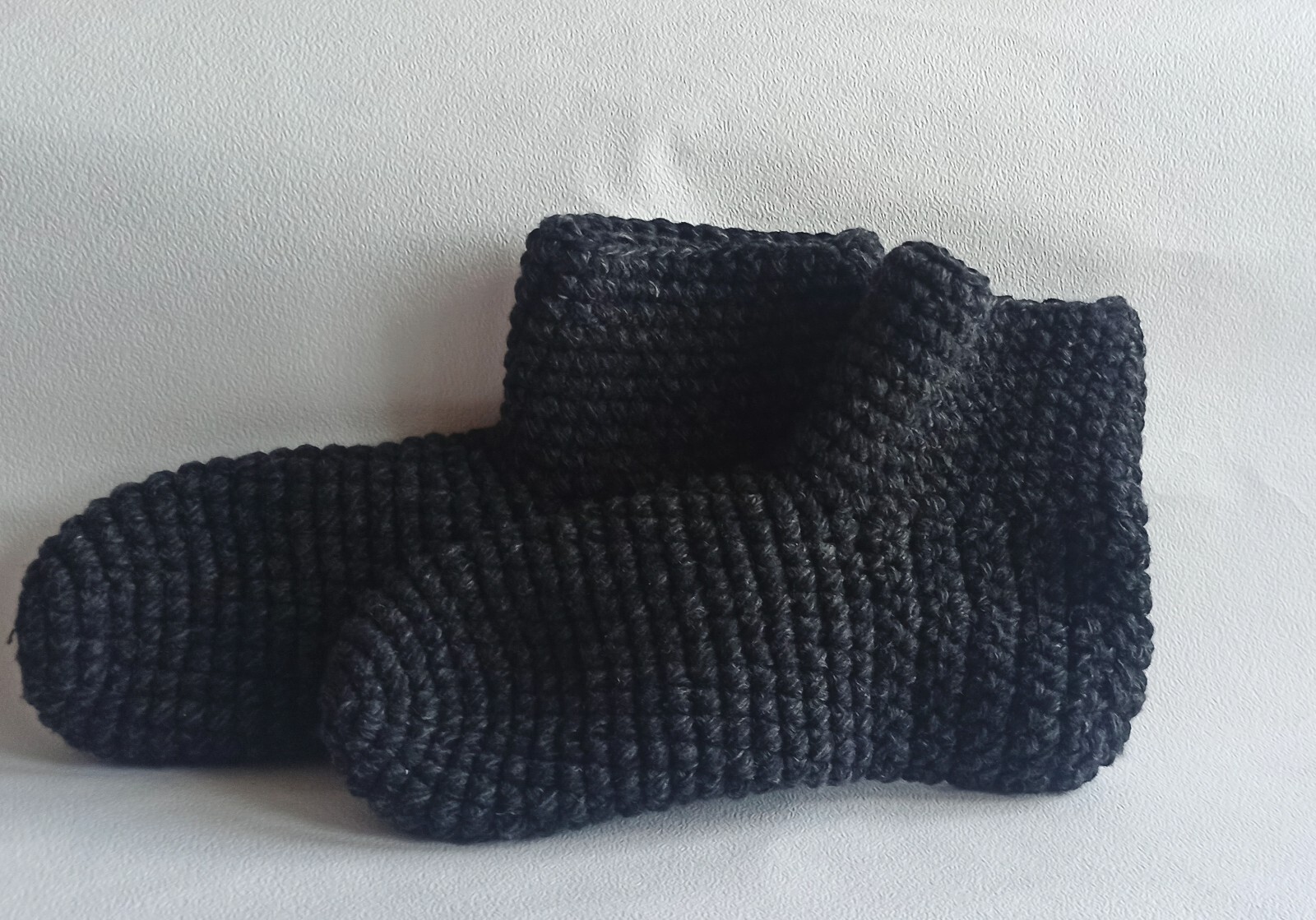Crochet men`s wool slippers/ Size USA 11-12, Home shoes, socks, eco-friendly