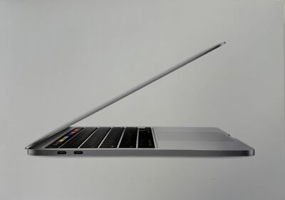 Apple Macbook Pro 13'' 2020 Intel Core i7 10. Gen 2,3 GHz 32 GB RAM 512 GB SSD