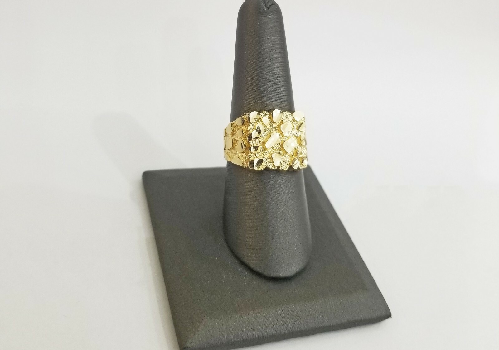 Pre-owned Globalwatches10 10k Real Yellow Gold Nugget Men Ring Sizable Casual Square Gold Ring 10kt