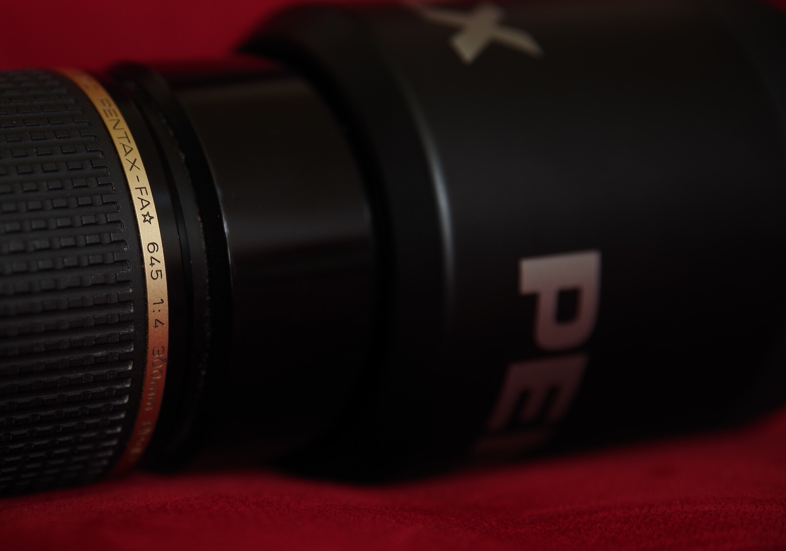 Pentax 300mm F/4 SMC FA* ED IF AF Lens For Pentax 645 System Pentax 300mm F/4 SMC FA* ED IF AF Lens For Pentax 645 System