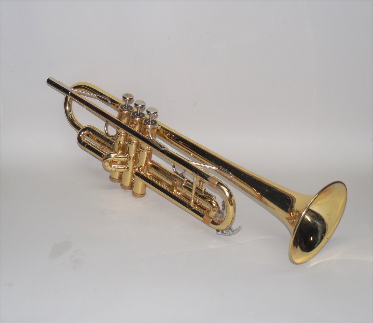 King 601 USA Trumpet w/ Yamaha MP - Great Valves - Ready to Play