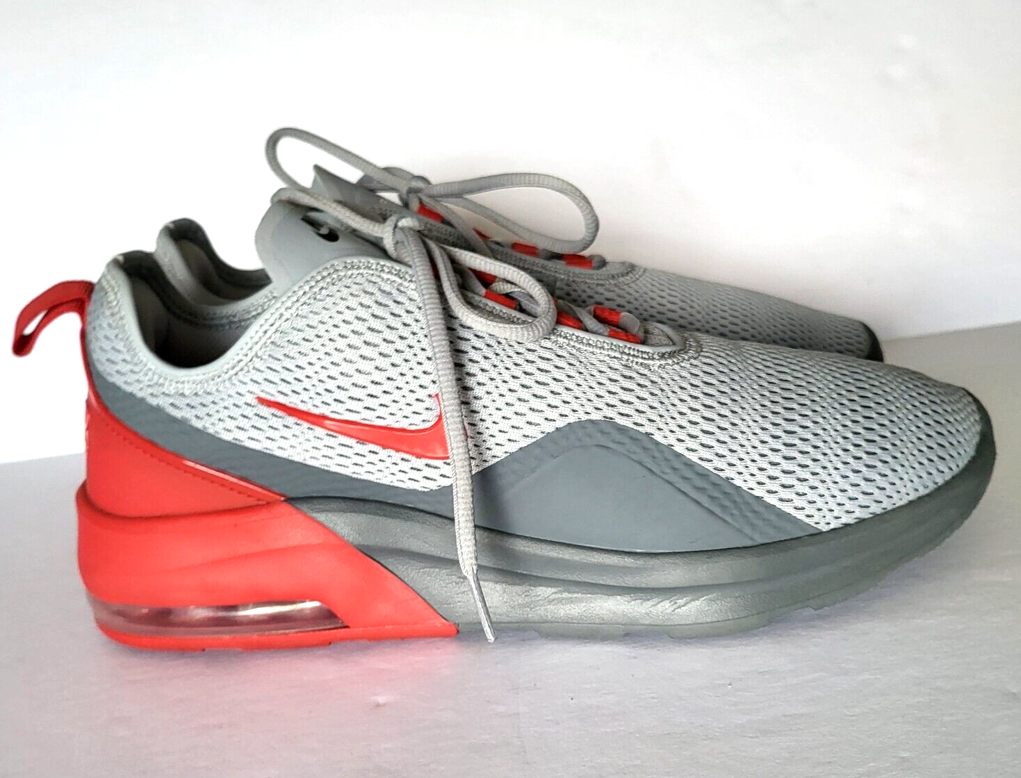 Nike Air Max Motion 2 Men's Running Training Shoe Grey Red