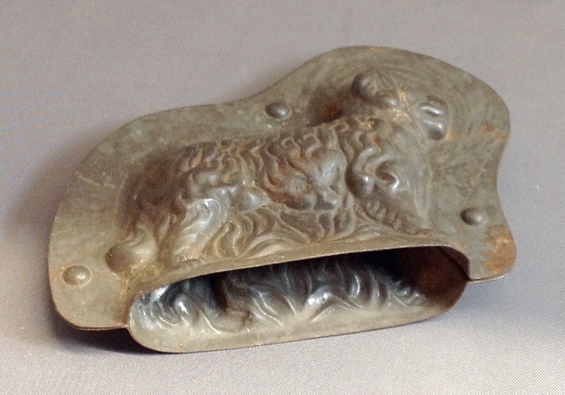 Unusual Antique Tin Candy Mold of Long Haired Dog 1920