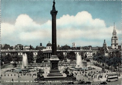 CONTINENTAL SIZE POSTCARD TRAFALGAR SQ NATIONAL GALLERY LONDON (ETW DENNIS CARD)