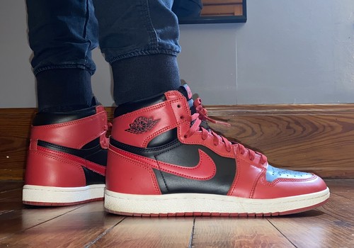 NIKE AIR JORDAN 1 RETRO HIGH 85 VARSITY RED SIZE 9.5 BQ4422 NIKE AIR JORDAN 1 RETRO HIGH 85 VARSITY RED SIZE 9.5 BQ4422