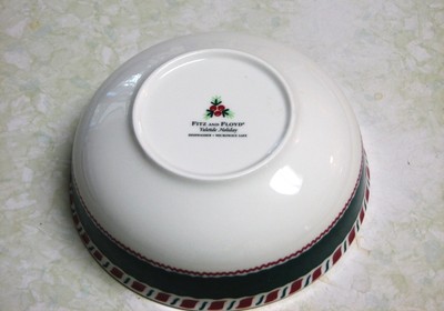 Fitz and Floyd China YULETIDE HOLIDAY Christmas Red and Green Cereal Bowl(s)
