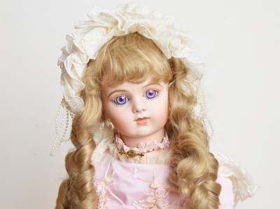 PATRICIA LOVELESS 　グーグリー　ドール　ビスクドール PATRICIA LOVELESS グーグリー ドール ビスクドール 1996