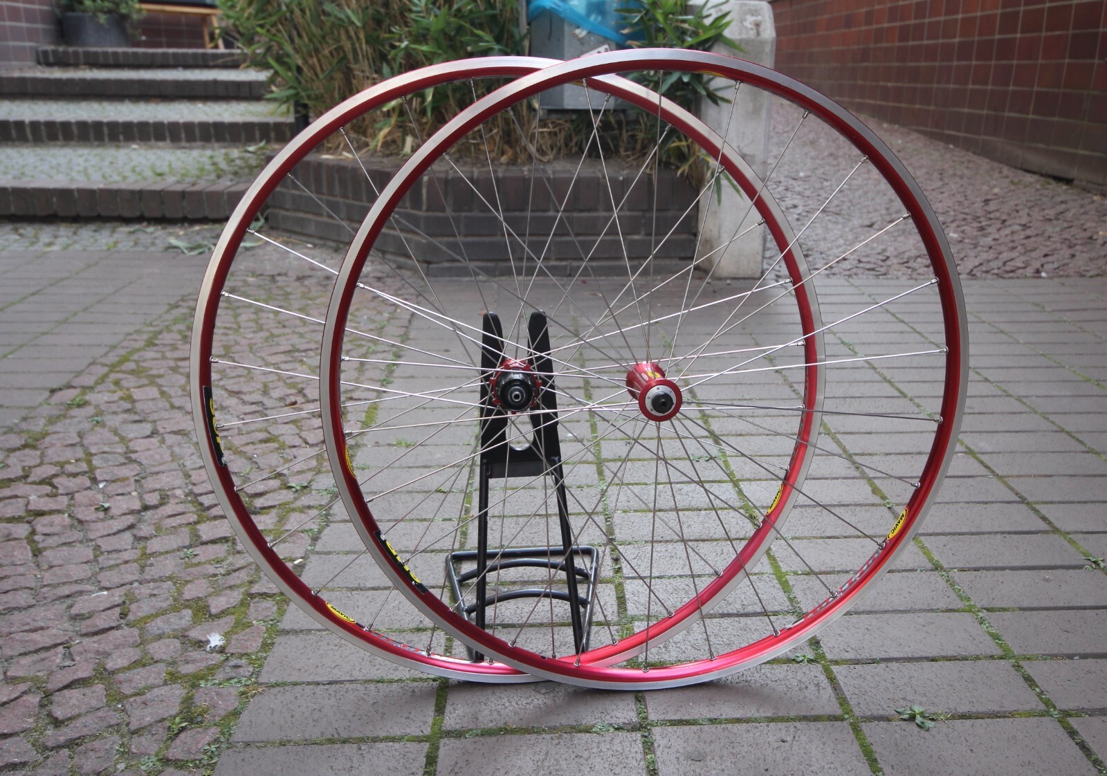ＭＡＶＩＣ HELIUM SHIMANO シマノ 9s チューブレスタイヤ MAVIC HELIUM SHIMANO シマノ 9s チューブレスタイヤ