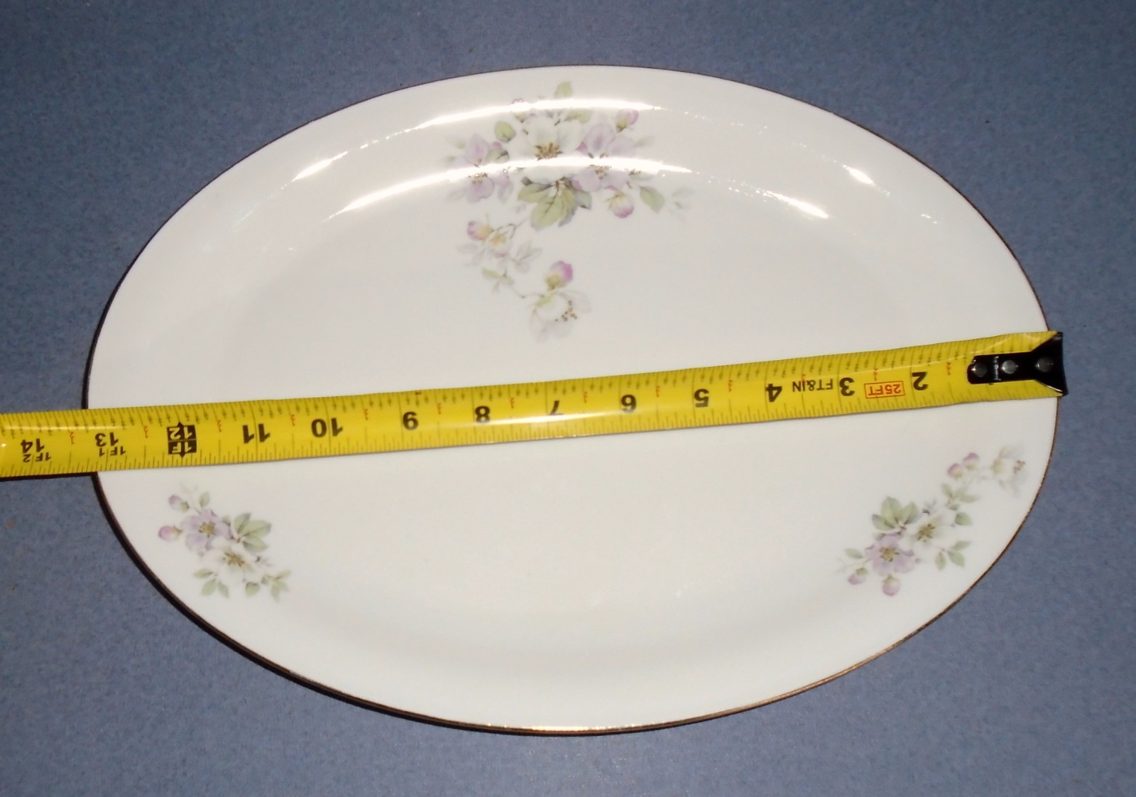 TIRSCHENREUTH china APPLE BLOSSOM #33  1724 white OVAL PLATTER 13-1/4