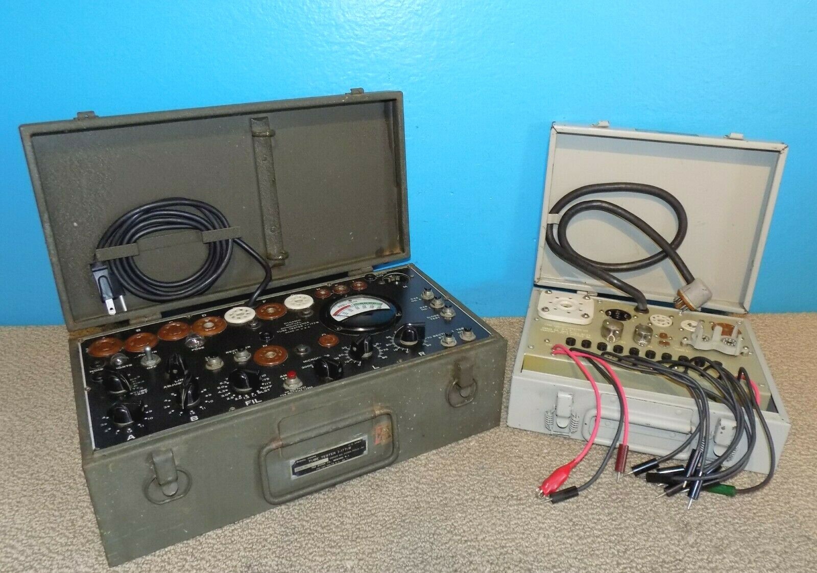 US Army I177B Mutual Conductance Tube Tester w/MX949A/U Socket