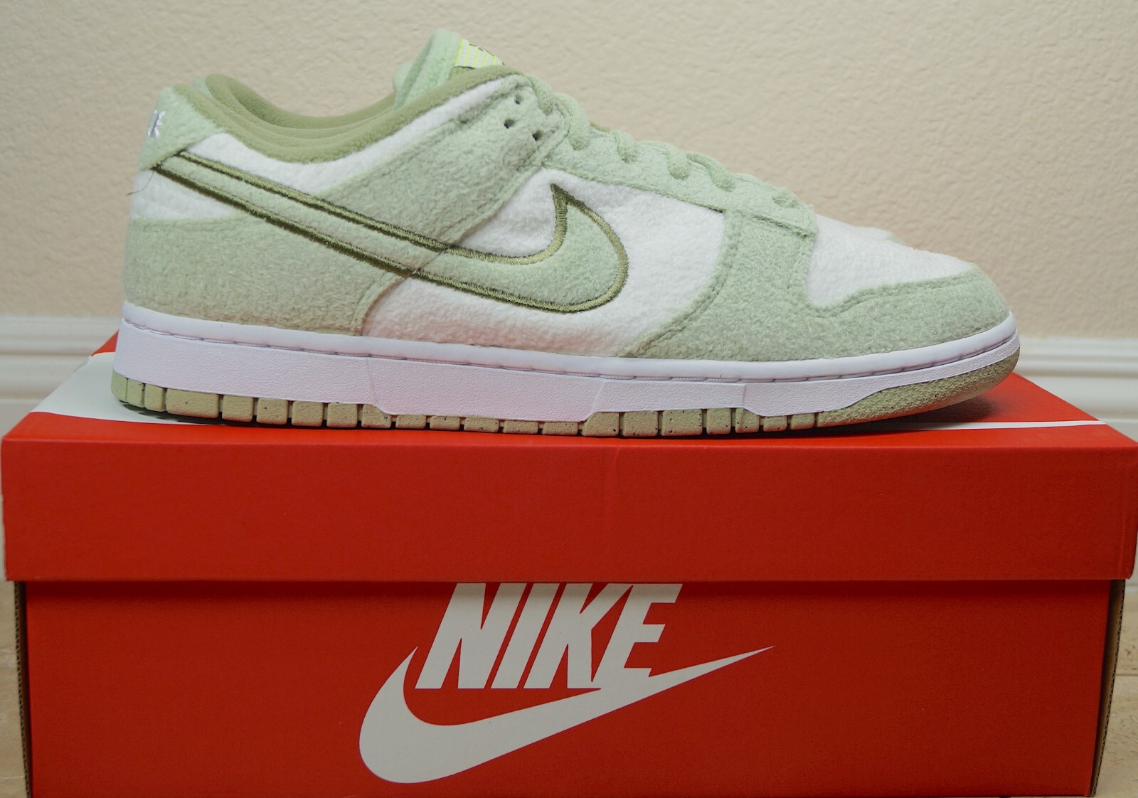 Nike WMNS Dunk Low SE Honeydew ダンク ロー DQ7579-300 Amazon.com | Nike Womens WMNS Dunk Low SE CC DQ7579 300