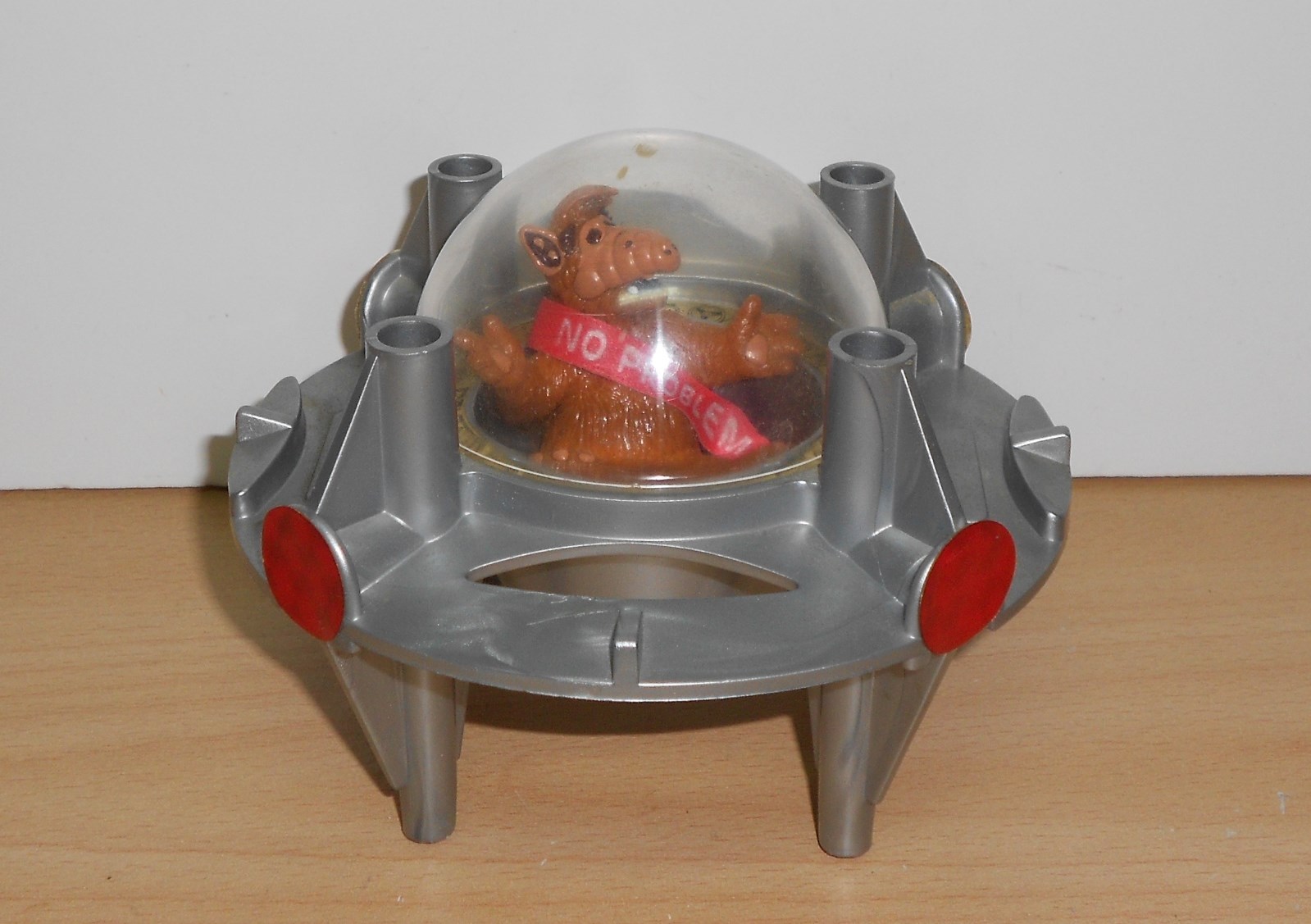 ALF (Alien Life Form) SpaceShip Toy figurine figure Vintage