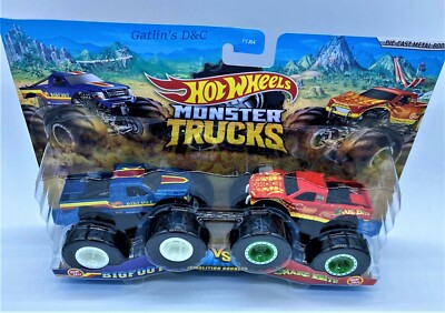 2021 HOT WHEELS MONSTER TRUCKS DEMOLITION DOUBLES BIGFOOT VS SNAKE BITE HTF!!