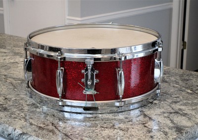 1960s GRETSCH Round Badge 14