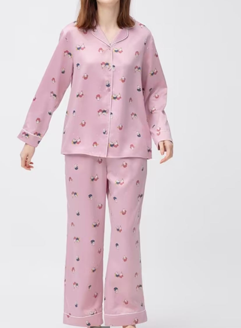 ★ SPAO★ Sanrio Characters One Piece Pajamas IVORY SPPPF26 Hello Kitty Onesies Sanrio One Piece Pajamas Sets Adults