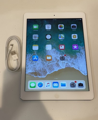 iPadAir 16GBシルバー Amazon.com : Apple iPad Air 2, 16GB, 4G + Wi-Fi - Silver