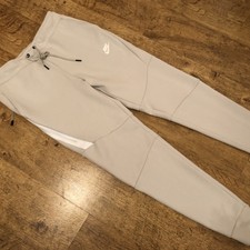 slim fit taper leg regular length nike