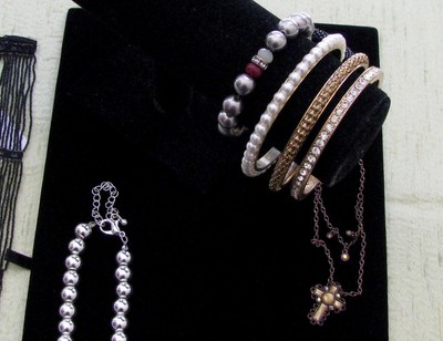 COSTUME ESTATE JEWELRY*12 PC MIX*1928 CROSS NECKLACE*FAB BANGLES*VICTORIAN NKLCE