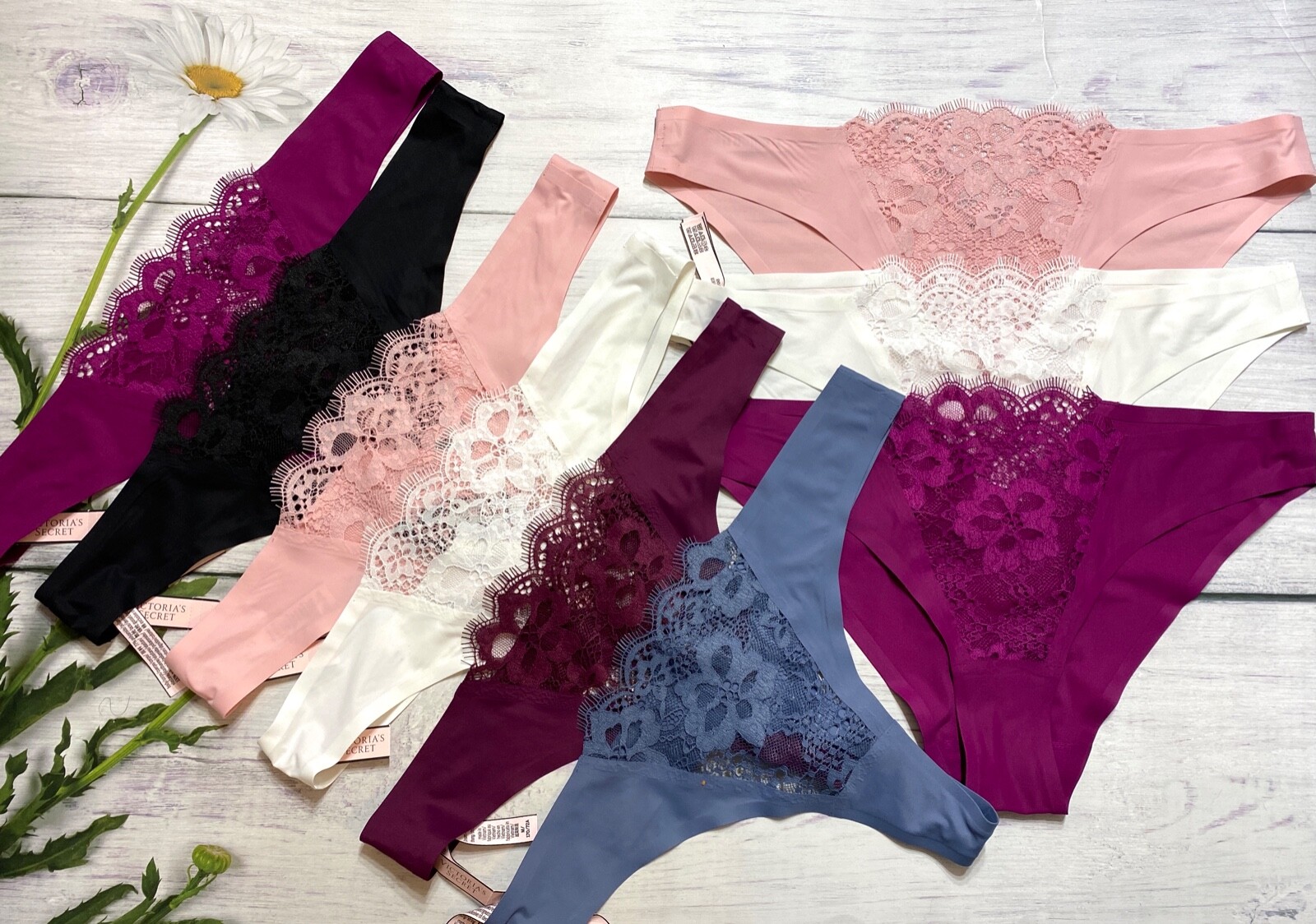 

NWT Victorias Secret Dream Angels Бесшовные трусики-стринги Cheekini с кружевной отделкой, Kir;dark blush;black;white;beige;plaid;fuchs