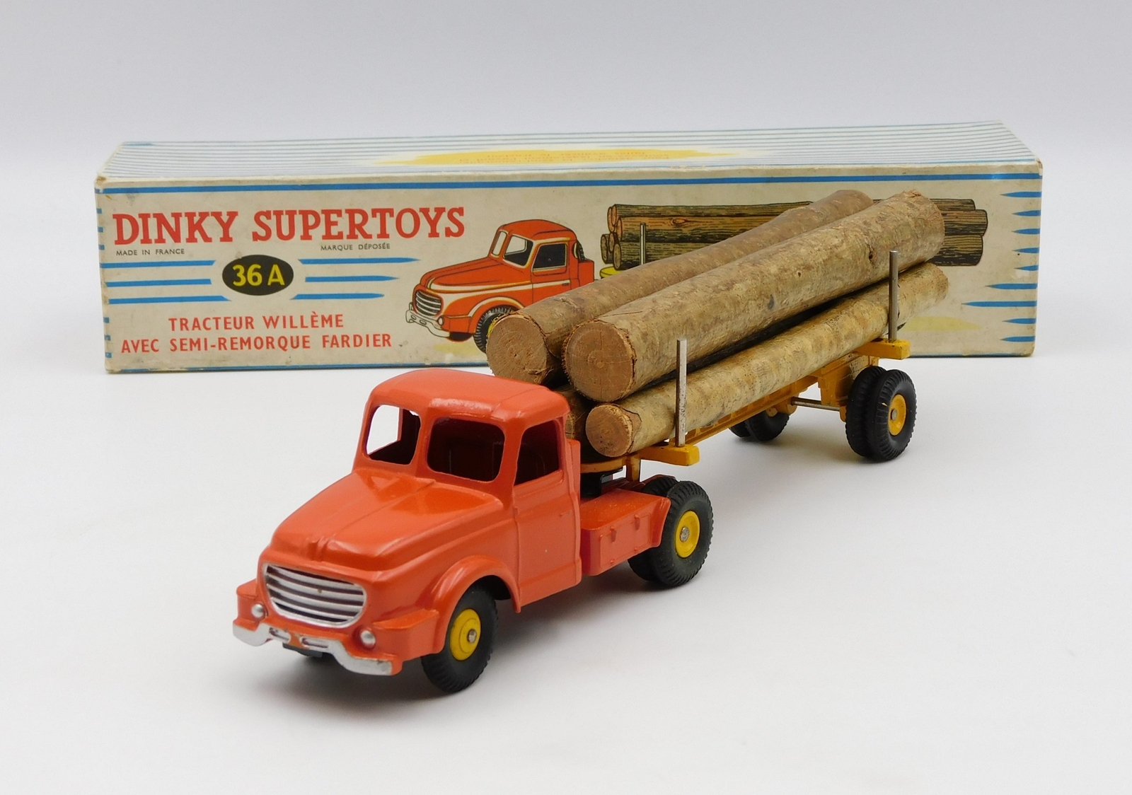 ミニカー DINKY No.36 36B TRACTEUR WILLEME ミニカー DINKY No.36 36B TRACTEUR WILLEME French Dinky 36B - QDT