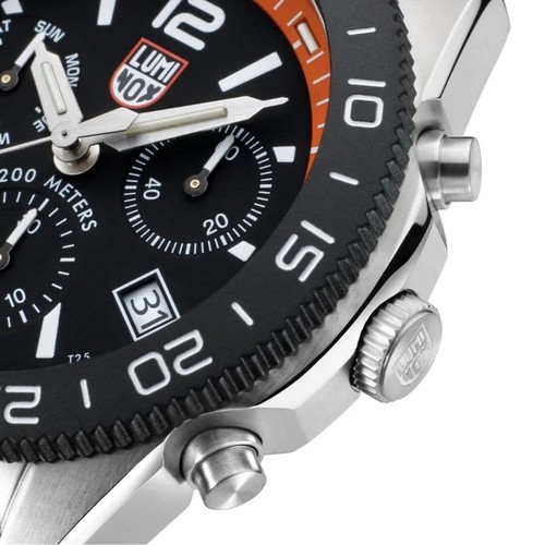 Pre-owned Luminox Pacific Diver Xs.3149 Chrono 44mm Orange Rubber Steel Quartz Men's Watch