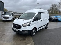 FORD TRANSIT CUSTOM 2.0 300 EcoBlue L1H2 SWB HIGH ROOF AIR CON RACKING White Man