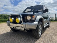 MITSUBISHI PAJERO SHOGUN 3.5 V6 4X4 SWB 3-DOOR AUTOMATIC * LOW MILEAGE *