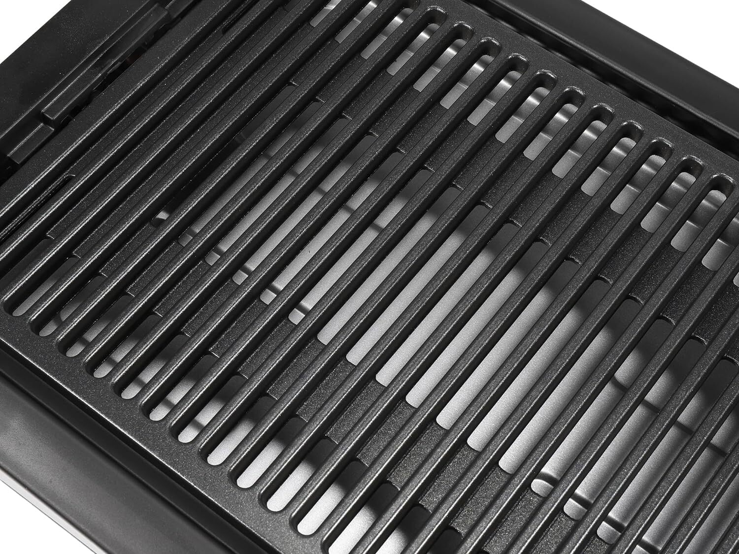 Electric BBQ Grill 1600W Compact Design Quick Heating Even Cooking for Indoor