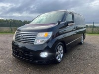 NISSAN ELGRAND 3.5 HIGHWAY STAR AUTOMATIC * 8 SEATER * TWIN SUNROOFS * LOW MILES