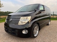 NISSAN ELGRAND 2.5 HIGHWAY STAR AUTO 8 SEATS * TWIN POWER DOORS * BLACK LEATHER