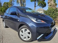 TOYOTA AYGO 1.0 VVT-i x-play 2015