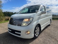 NISSAN ELGRAND 3.5 HIGHWAY STAR 4X4 AUTOMATIC 8 SEATER * TWIN POWER DOORS *