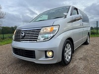 NISSAN ELGRAND 3.5 X 8 SEATER AUTOMATIC * LOW MILEAGE * FRESH IMPORT *