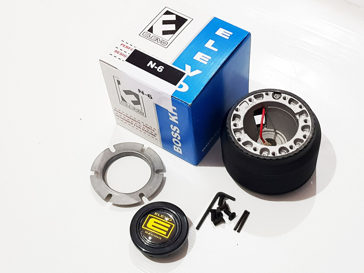 BOSS KIT STEERING WHEEL HUB ADAPTER FOR NISSAN PICKUP D21 SENTRA B11 B12 B13 B14
