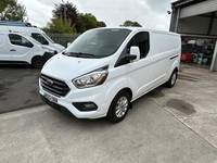 FORD TRANSIT CUSTOM 2.0 Transit Custom 300 L2 LWB 130BHP Limited Van FWD 6 Speed
