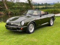 MG RV8 4.0 CONVERTIBLE WOODCOTE GREEN * TOP GRADE * 31000 MILES WITH 12 SERVICE