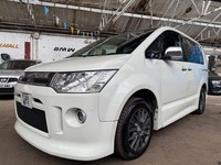 MITSUBISHI CHALLENGER DELICA 2.0 PETROL AUTOMATIC LEATHER 2012