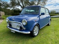 ROVER MINI COOPER 40TH ANNIVERSARY EDITION IN ISLAND BLUE AUTO ONLY 18000 MILES