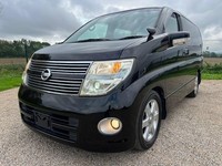 NISSAN ELGRAND 2.5 HIGHWAY STAR AUTOMATIC * BLACK LEATHER EDITION * LOW MILES *