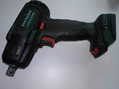 Metabo SSW 18 LTX 400 BL Akku-Bohr-Schlagschrauber 18 V UNVOLLSTÄNDIG