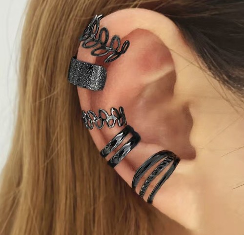 アクセサリー GARNI Vine Pattern Ear Cuff - L - GOLD $_57.PNG?set_id=880000500F