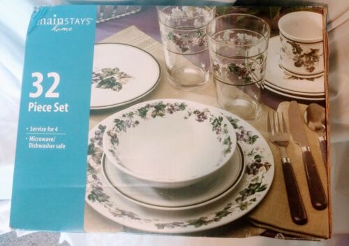 Mainstays Home 32 Piece Service for 4 Microwave And Dishwash